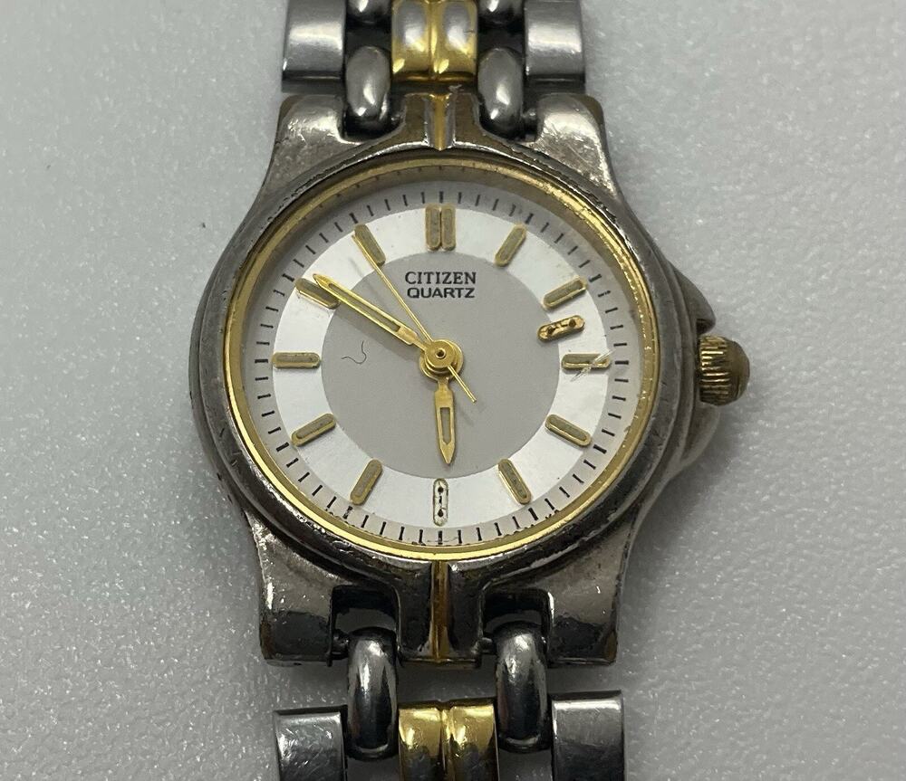 Vintage Citizen Ladies 23mm Watch Gold Silver Tone White/Gray Dial WR - Runs